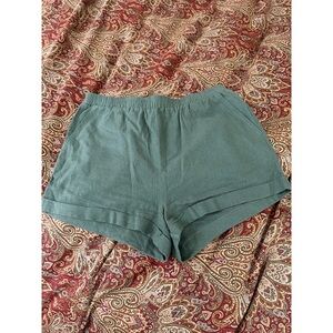 🌿🍂🌷 Forever 21 Adorable linen shorts with pockets.